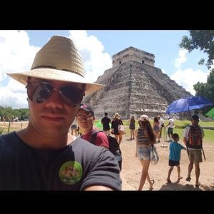 Meet your Posher, Hector